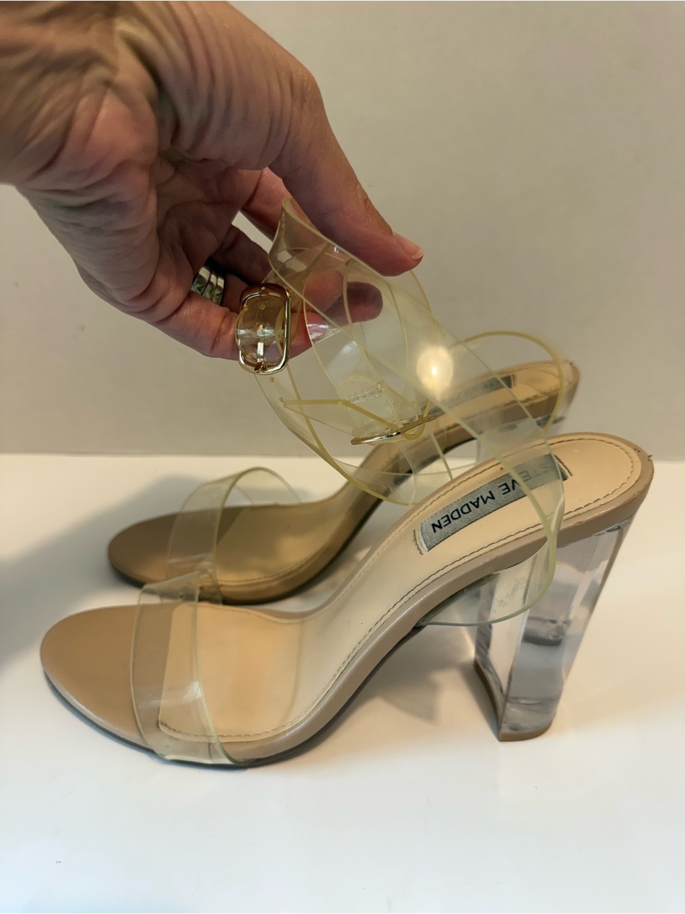 Steve Madden beige/clear plastic strappy ankle strap block heels ladies 10